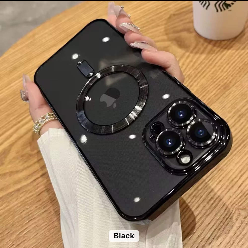 FOR IPHONE 15 PRO MAX
Glossy Black Phone Case